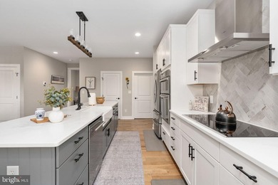 Welcome to 261 Washington St., where every detail has been - photo 17