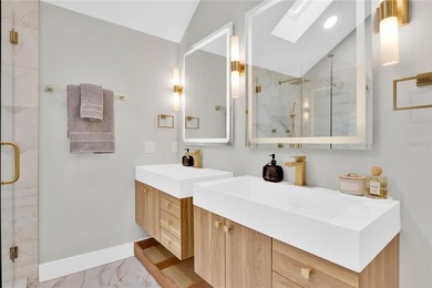 Modern style blends with Windermere charm.  This totally - photo 17