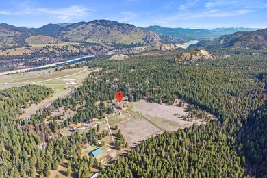 Escape to your own private retreat with this stunning log home - photo 2