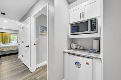 This gorgeous condo has been completely remodeled. Stunning open - photo 29