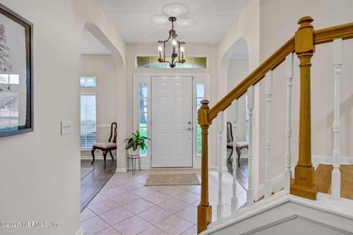 Welcome to this stately Florida home in the secluded community - photo 5
