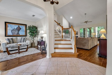 Welcome to this stately Florida home in the secluded community - photo 8