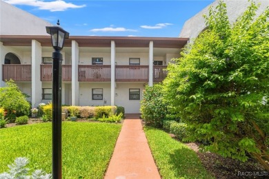 (private lake, pond, creek) Condo For Sale in Port Richey Florida