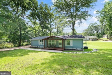 Lake Home For Sale in Eatonton, Georgia