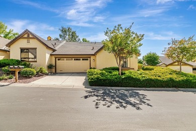 Looking for a spacious home for entertaining or work from home? - photo 12