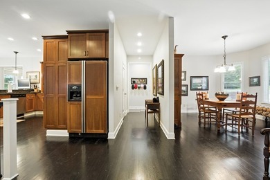 Welcome to your dream home four-season retreat! Nestled high - photo 25