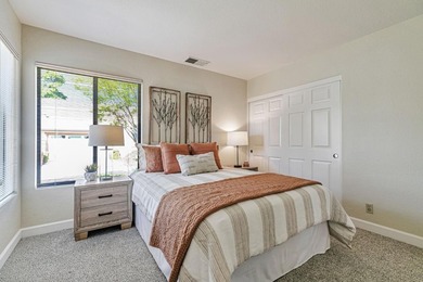 Looking for a spacious home for entertaining or work from home? - photo 29