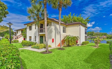 A well maintained, Move in ready, 3 bd, 2 bath unit with a - photo 1