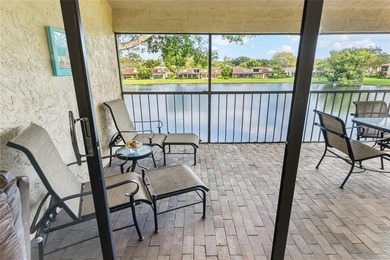 A well maintained, Move in ready, 3 bd, 2 bath unit with a - photo 8