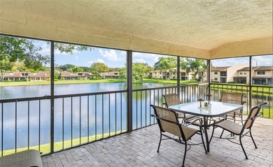 A well maintained, Move in ready, 3 bd, 2 bath unit with a - photo 9