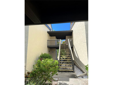 Welcome to this updated 2-bedroom, 2-bath condo with loft in the - photo 3