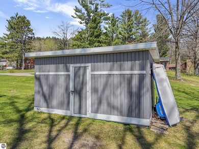 Look no further! This exceptional home checks all the boxes - photo 7