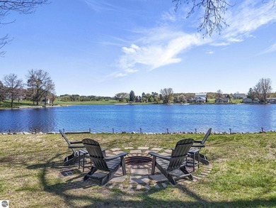 Look no further! This exceptional home checks all the boxes - photo 8
