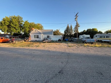 Large home with garage in the coveted location of Paris, ID! - photo 3