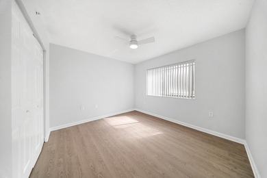 A spacious first floor 3 bedroom 2 bath condo located in a - photo 23