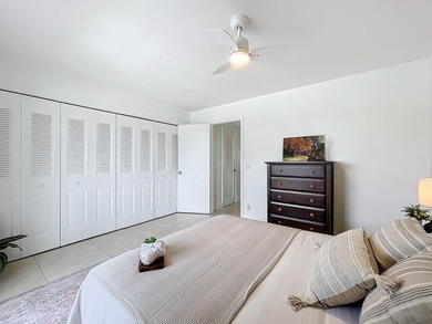 Tenant occupied serene lakefront unit in a 55+ gated community - photo 7