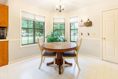 Welcome to 1562 Edgefield Court, a beautifully maintained - photo 7