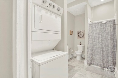 Welcome to 528 E Park Avenue, a beautifully renovated Victorian - photo 8