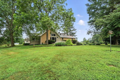 Beautiful setting on 3 Lots! - Lake Home For Sale in Lake Waynoka, Ohio