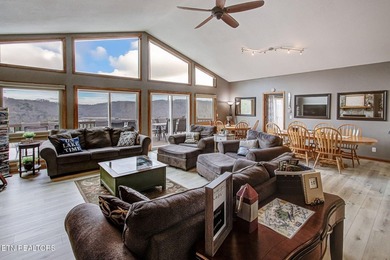 Enjoy effortless lake living in this fully furnished, turnkey - photo 14