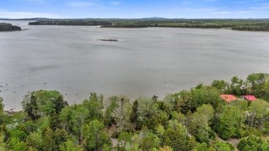 Welcome to a beautiful waterfront setting on Back Bay, ideal for - photo 18