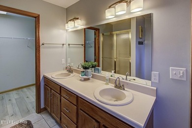 Enjoy effortless lake living in this fully furnished, turnkey - photo 25