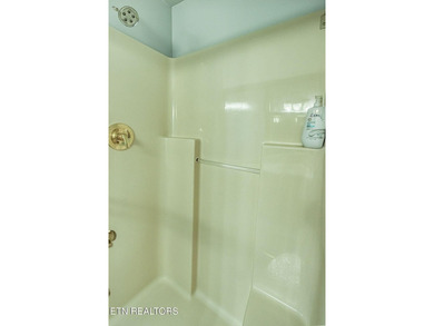 Enjoy effortless lake living in this fully furnished, turnkey - photo 26
