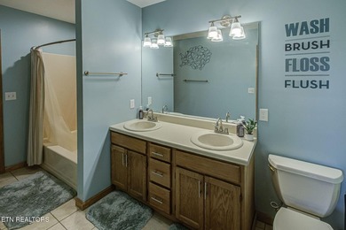 Enjoy effortless lake living in this fully furnished, turnkey - photo 44