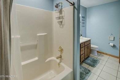 Enjoy effortless lake living in this fully furnished, turnkey - photo 45