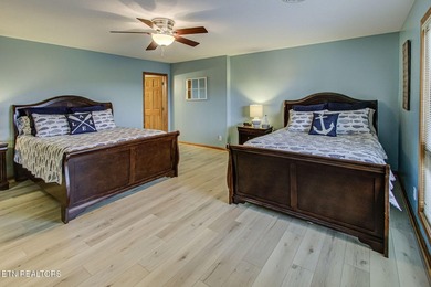 Enjoy effortless lake living in this fully furnished, turnkey - photo 46