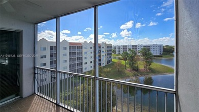 Coopers Hawk Lake  Condo For Sale in Doral Florida
