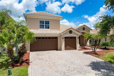 Lake Tohopekaliga Home For Sale in Kissimmee Florida