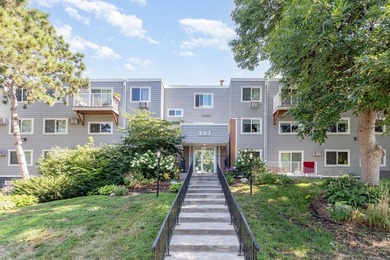 Fantastic location with great amenities! Situated in - photo 6