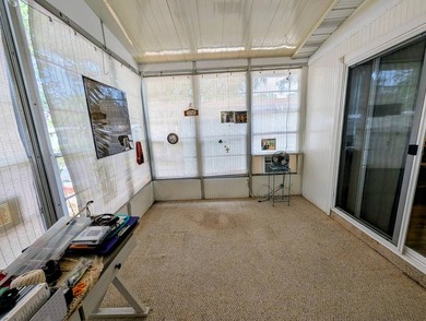 Movein ready 2 bed, 2 bath home in the 55+ community of Clover - photo 5