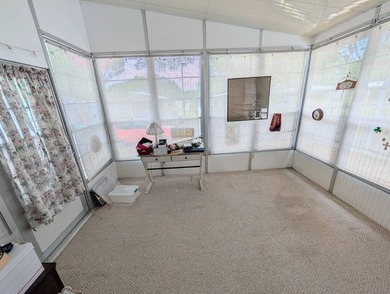 Movein ready 2 bed, 2 bath home in the 55+ community of Clover - photo 6