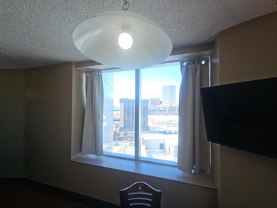 -approved Boardwalk condo with excellent rental potential! This - photo 12