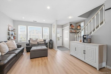 Tired of maintaining the lawn? This spacious 3Br, 2.5Bth Condo - photo 13