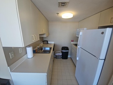-approved Boardwalk condo with excellent rental potential! This - photo 14
