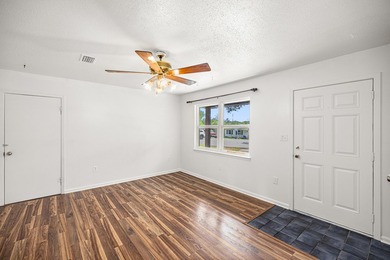 Here is the honest pitch: you will not find another detached - photo 19