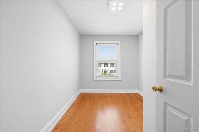 Tired of maintaining the lawn? This spacious 3Br, 2.5Bth Condo - photo 19