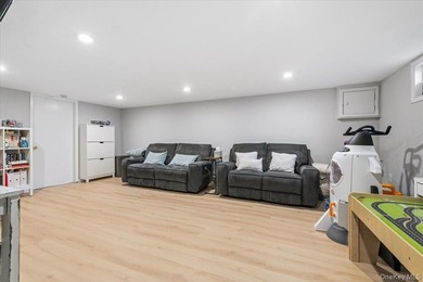 Tired of maintaining the lawn? This spacious 3Br, 2.5Bth Condo - photo 20