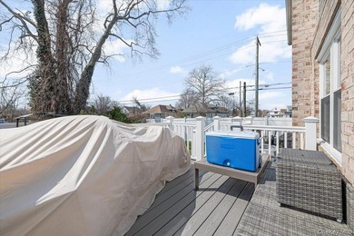 Tired of maintaining the lawn? This spacious 3Br, 2.5Bth Condo - photo 23