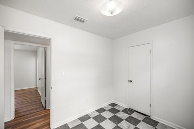 Here is the honest pitch: you will not find another detached - photo 38