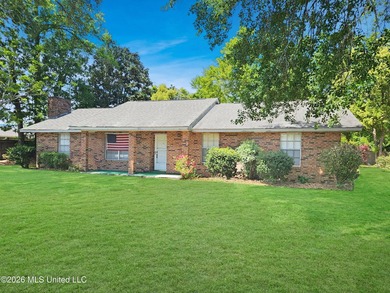 NEW TO THE MARKET! This fantastic home in coveted Pecan Park - photo 1