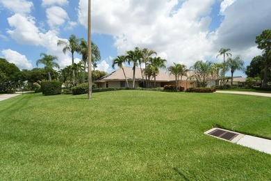 Welcome to this thoughtfully designed single-story residence in - photo 3