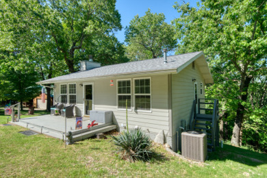 Beaver Lake Cottage and Community Dock Slip! - Lake Home For Sale in Eureka Springs, Arkansas
