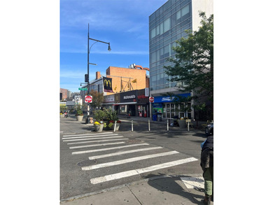 This boutique condominium commercial unit excellent for senior - photo 3
