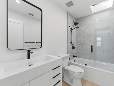 Fully remodeled in 2023, this Jupiter home feels like new - photo 23