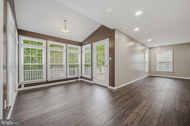 One Owner, 4 Bedroom, 2..5 Bath, 2 story home with over 2200 sq - photo 8