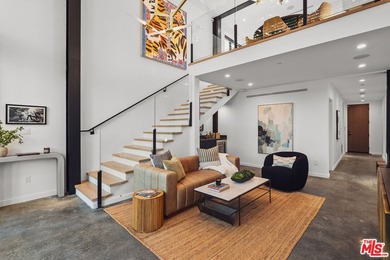 An architectural contemporary statement in one of Venice's most - photo 4